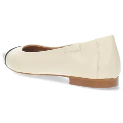 Beige ballerina's