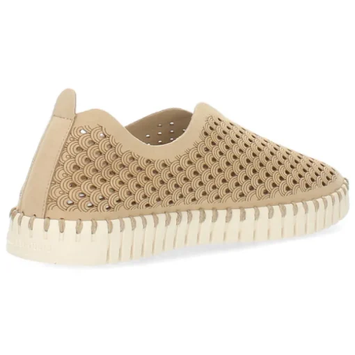 Beige instappers