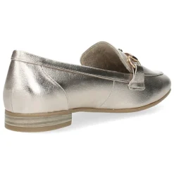 Beige mocassins