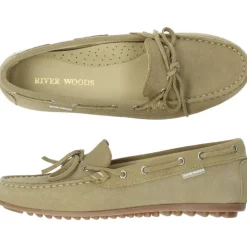 Beige mocassins