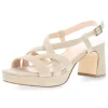 Beige sandalen