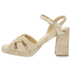 Beige sandalen
