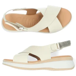 Beige sandalen