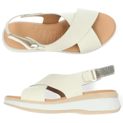 Beige sandalen