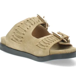 Beige slippers