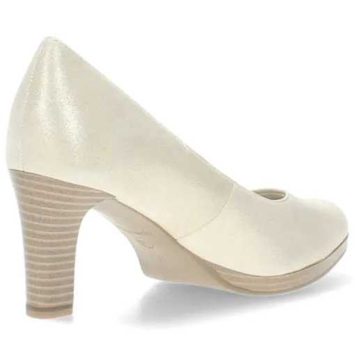 Champagne pumps