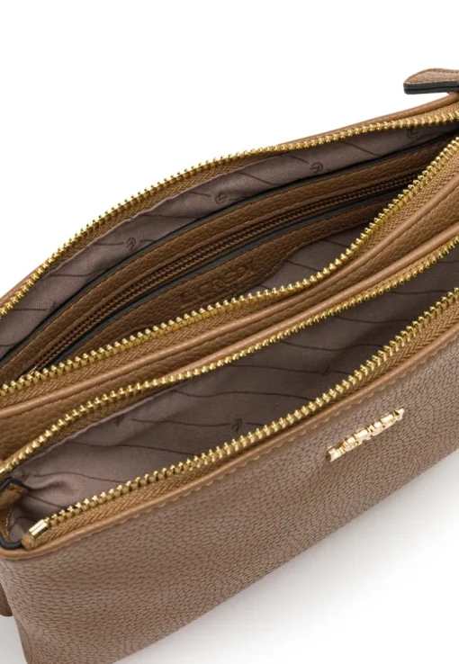 Cognac crossbody