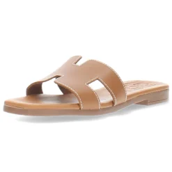 Cognac slippers