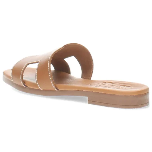 Cognac slippers