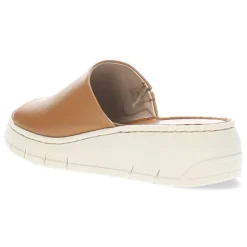 Cognac slippers