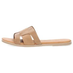 Cognac slippers