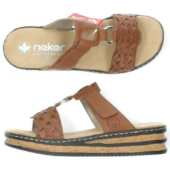 Cognac slippers