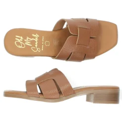 Cognac slippers