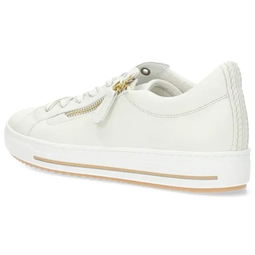 Crème kleurige sneakers