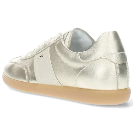 Gouden sneakers