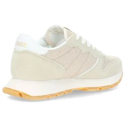 Gouden sneakers