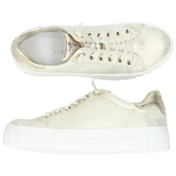 Gouden sneakers