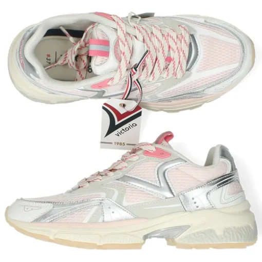 Lichtroze sneakers