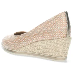 Multicolour pumps