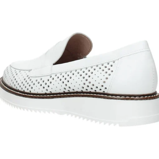 Witte loafers