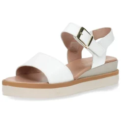 Witte sandalen
