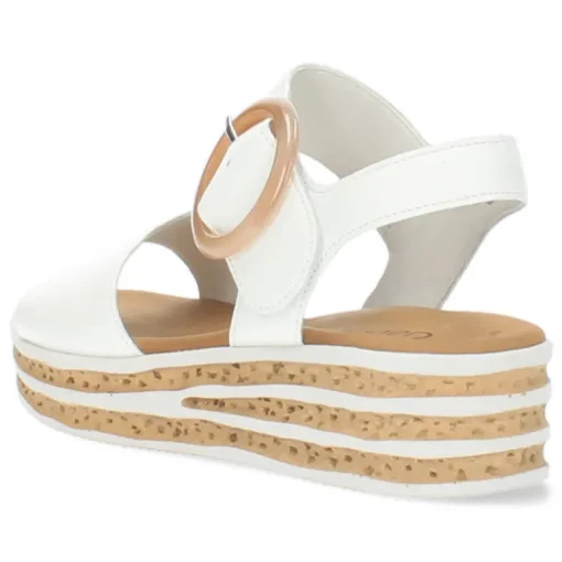 Witte sandalen