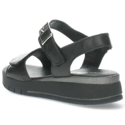 Witte sandalen