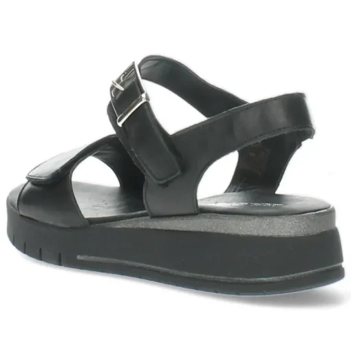 Witte sandalen
