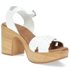 Witte sandalen