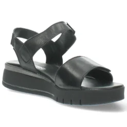 Witte sandalen