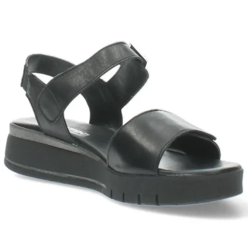 Witte sandalen