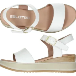 Witte sandalen