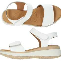 Witte sandalen