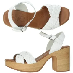 Witte sandalen