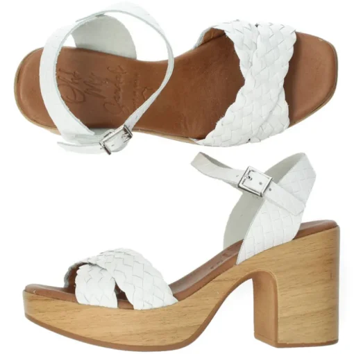 Witte sandalen