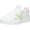 Witte sneakers
