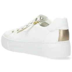 Witte sneakers