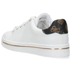 Witte sneakers