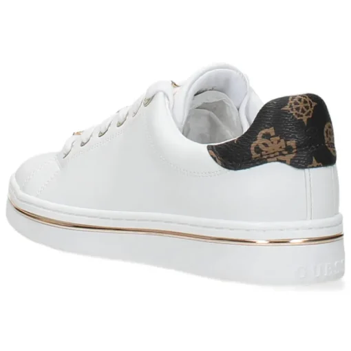 Witte sneakers