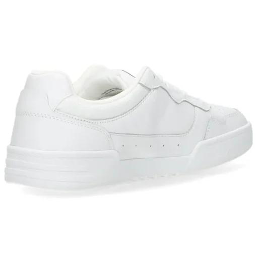 Witte sneakers