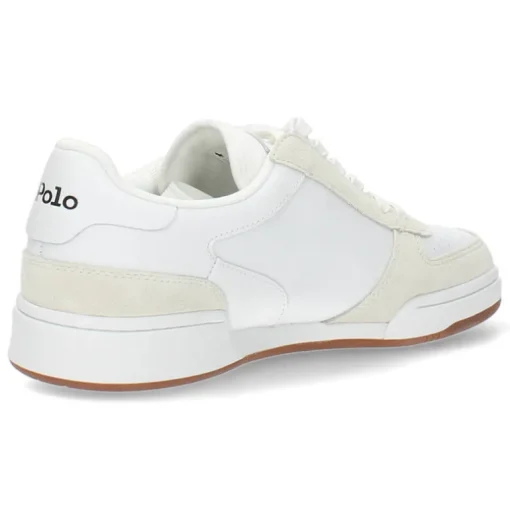 Witte sneakers