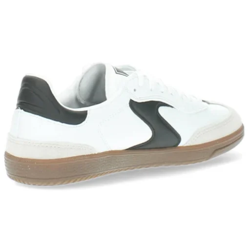 Witte sneakers