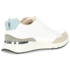 Witte sneakers