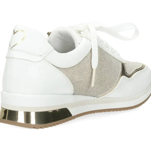 Witte sneakers