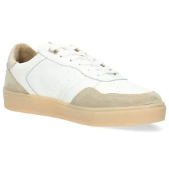 Witte sneakers