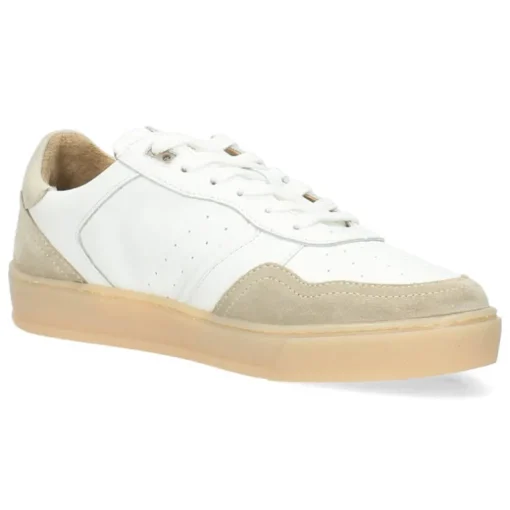 Witte sneakers