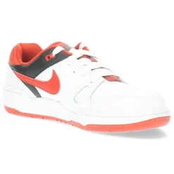 Witte sneakers