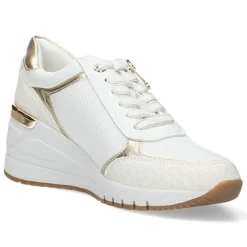 Witte sneakers