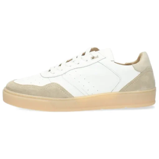 Witte sneakers