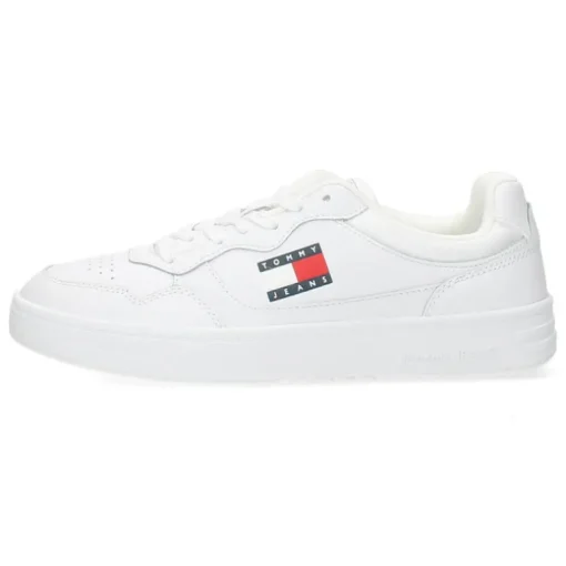 Witte sneakers